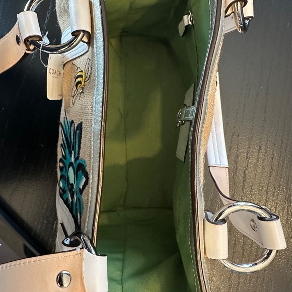 Coach Bumble Bee & Flowers Tote Bag L053-9447 NWT Limited Edition with Dust Bag - Picture 13 of 16